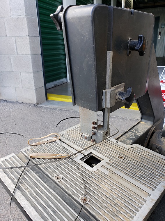 SAW -Crain 775 Toe-Kick Saw
